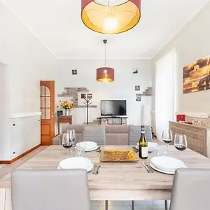 Apartment Hostly - Domus Happya - Dream In The Appia Antica Park, Rome